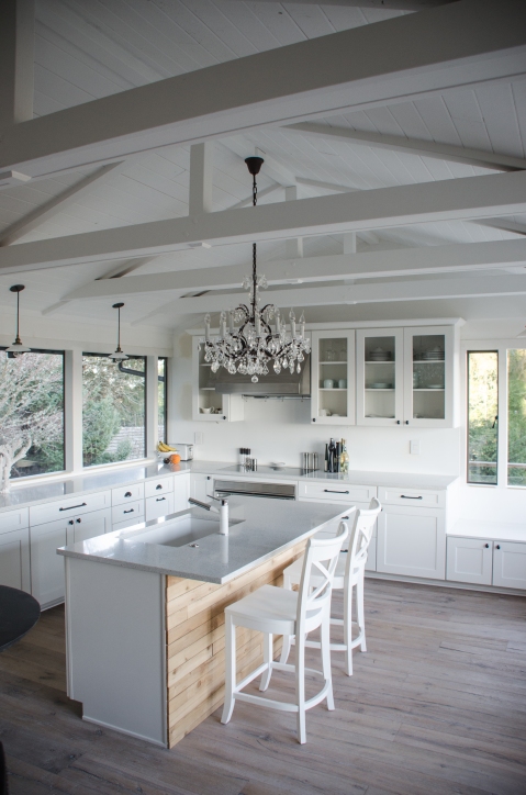Vaulted.Ceiling.Kitchen